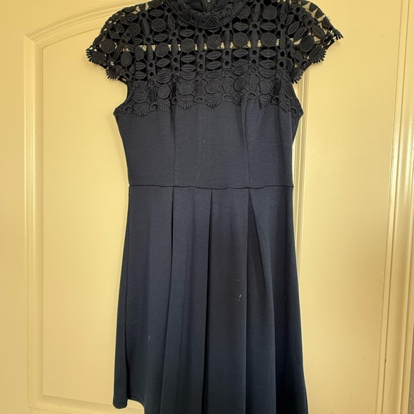 Sequin Hearts Black Lace Dress - Picture 1 of 2